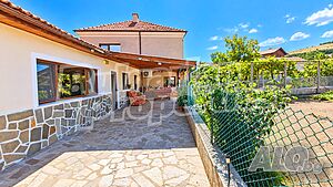 Къща с просторен двор близо до гр. Пазарджик 2 - storey 164 sq. m. built-up area | Houses / Villas | Ovchepoltsi