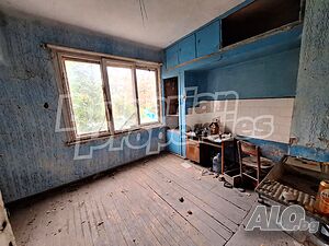Двустаен тухлен апартамент за ремонт в гр. Бобов дол 1-Bedroom 55 sq. m. Brick 1970 y. 1 floor Not last | Apartments | Bobov dol