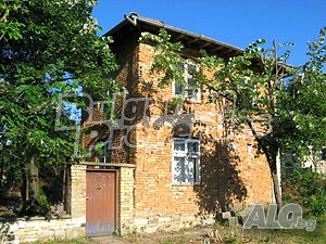 Двуетажна къща с голям двор на 55 км от Велико Търново 1 - storey 160 sq. m. built-up area | Houses / Villas | Lom Cherkovna
