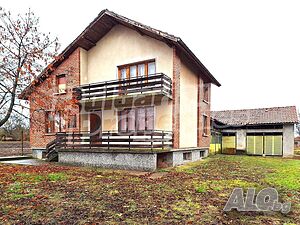 Масивна къща със спокойна локация на главен път в село Горна Студена 2 - storey 204 sq. m. built-up area | Houses / Villas | Gorna Studena