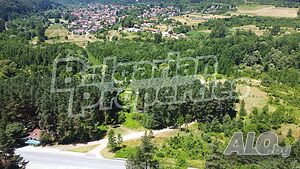 Инвестиционен парцел с лице 31 м до пътя София - Самоков Sale 1646 sq. m. Regulated (RLE) | Land for development, Investment projects | Dolni Pasarel
