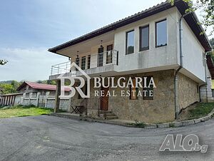 Къща с. Чифлик, област Ловеч 180 sq. m. built-up area 1125 sq. m. courtyard | Houses / Villas | Chiflik