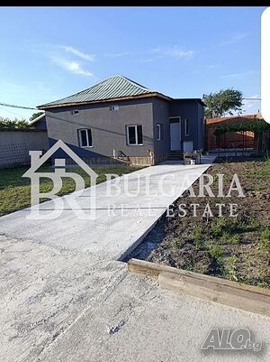 Къща в с. Волуяк, София 90 sq. m. built-up area 500 sq. m. courtyard | Houses / Villas | Voluyak