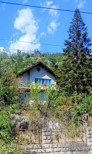 Масивна двуетажна къща в центъра на Мъглиж 2 - storey 255 sq. m. built-up area 681 sq. m. courtyard | Houses / Villas | Център, над съвета Maglizh