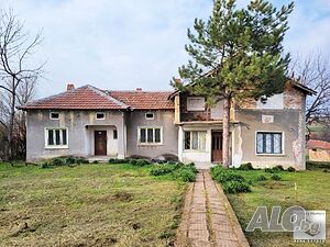 ЕКСКЛУЗИВНО! Къща за продажба в с. Недан, с просторен двор, гараж и панорамна гледка 90 sq. m. built-up area 3200 sq. m. courtyard | Houses / Villas | Nedan
