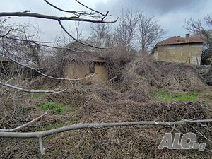 Публична продан от ЧСИ на Парцел с къща в с. Чавдарци 21 sq. m. built-up area | Houses / Villas | Chavdartsi