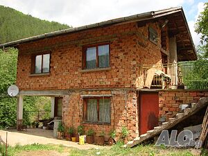 Публична продан от ЧСИ на Парцел с къща в с. Буковец 21 sq. m. built-up area | Houses / Villas | Bukovets