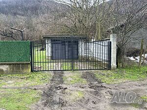 Публична продан от ЧСИ на Гараж в с. Жернов ул. „Георги Димитров“ № 31 Garage (private) 20 sq. m. Brick | Garages, Parking spots | Zhernov