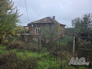 Публична продан от ЧСИ на Парцел с къща в с. Червенци с. Червенци, общ. Вълчи дол, обл. Варна 79 sq. m. built-up area | Houses / Villas | Cherventsi