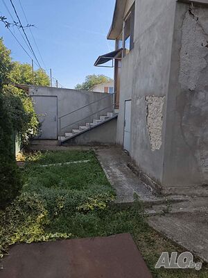 Публична продан от ЧСИ на Етаж от къща в гр. Камено Камено, ул. Места №7 107.3 sq. m. built-up area | Houses / Villas | Kameno