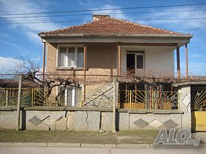 Публична продан от ЧСИ на Парцел с къща в с. Драгор ул. Дванадесета № 7 72 sq. m. built-up area | Houses / Villas | Dragor