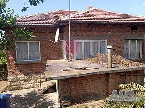 Продажба Къща гр. Иваново - с. Тръстеник 1020m² 1 - storey 80 sq. m. built-up area 1020 sq. m. courtyard | Houses / Villas | Trastenik