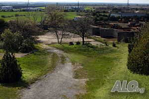 Промишлен терен 3316 кв.м с бетонова площадка и складови клетки Storage area 3316 sq. m. | Warehouses, industrial and agricultural properties  | locality Golesh Stara Zagora