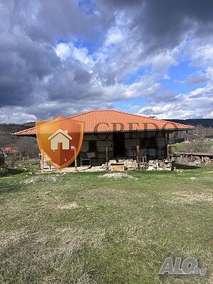 Едноетажна къща в с. Марян, Еленски Балкан 112 sq. m. built-up area 1392 sq. m. courtyard | Houses / Villas | Maryan