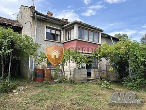 Двуетажна къща с панорамна гледка в с. Гостилица, обл. Габрово 2 - storey 140 sq. m. built-up area | Houses / Villas | Gostilitsa