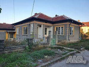 Продава къща Исперих 1 - storey 90 sq. m. built-up area 2000 sq. m. courtyard | Houses / Villas | Isperih