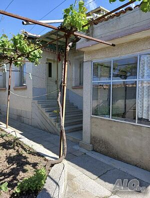 🏡 Къща с огромен двор и панорамна гледка в Старосел 🌳🌄 1 - storey 58 sq. m. built-up area 2070 sq. m. courtyard | Houses / Villas | Starosel