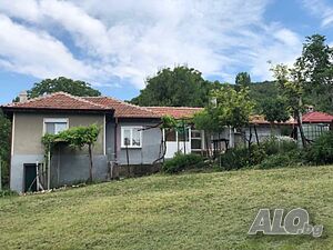 Спокойна къща Ефрем 1 - storey 80 sq. m. built-up area 1300 sq. m. courtyard | Houses / Villas | Efrem