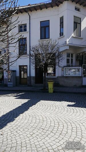 Отдава се под наем помещение за магазин Shop Office Medical office Beauty salon Sports Other Beauty salon (work place) 20 sq. m. Ground floor | Shops, Offices | Tryavna