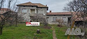 Двуетажна къща с двор в с. Караисен 2 - storey 120 sq. m. built-up area 1170 sq. m. courtyard | Houses / Villas | Karaisen