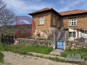 Двуетажна къща за продажба в с. Крушево - обл. Габрово 2 - storey 60 sq. m. built-up area 1300 sq. m. courtyard | Houses / Villas | Krushevo