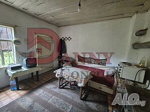 Едноетажна къща с гараж за продажба в с. Палици - Еленски балкан 1 - storey 90 sq. m. built-up area 1000 sq. m. courtyard | Houses / Villas | Palitsi