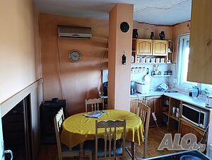 Апартамент на две нива в центъра на гр. Велико Търново 1-Bedroom 52 sq. m. Brick 1997 y. 7 floor Last floor | Apartments | Center Veliko Tarnovo