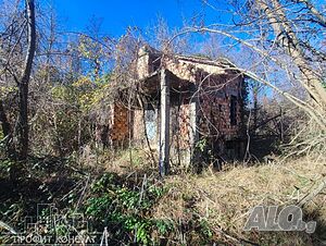 Парцел с къща в с. Въглевци Sale 1600 sq. m. Regulated (RLE) With electricity Own water source | Land for development, Investment projects | Vaglevtsi