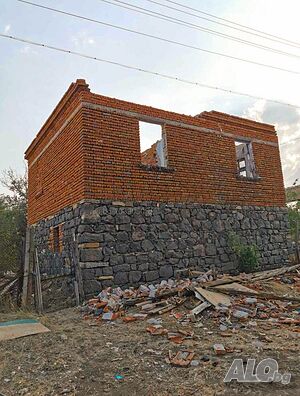 Продава стара къща с панорамна гледка в село Дюлево 2 - storey 116 sq. m. built-up area 635 sq. m. courtyard | Houses / Villas | Село Дюлево Dyulevo