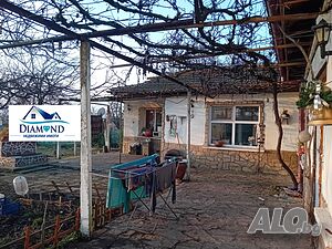 Едноетажна къща в село Троян 1 - storey 99 sq. m. built-up area 765 sq. m. courtyard | Houses / Villas | Troyan