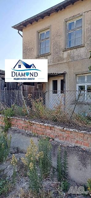 Двуетажна къща в село Момково 2 - storey 120 sq. m. built-up area 2000 sq. m. courtyard | Houses / Villas | Momkovo