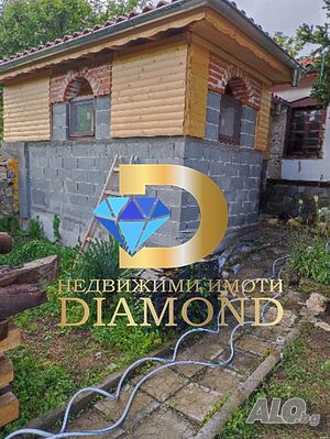 Едноетажна къща в село Златна ливада общ. Чирпан 1 - storey 100 sq. m. built-up area 1400 sq. m. courtyard | Houses / Villas | Zlatna livada