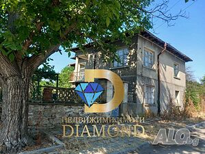 Двуетажна къща в село Троян общ. Симеоновград 2 - storey 100 sq. m. built-up area 2000 sq. m. courtyard | Houses / Villas | Troyan