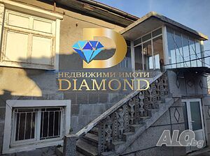 Двуетажна къща с два гаража в село Горски извор 2 - storey 140 sq. m. built-up area 526 sq. m. courtyard | Houses / Villas | Gorski izvor