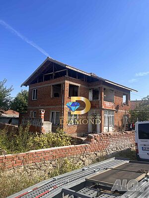 Двуетажна къща в село Иваново, общ. Харманли 2 - storey 160 sq. m. built-up area 2500 sq. m. courtyard | Houses / Villas | Ivanovo