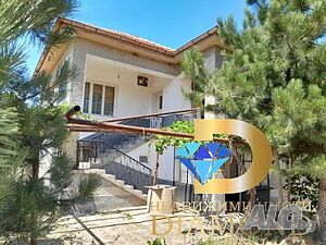 Двуетажна къща в село Православен, общ. Първомай 2 - storey 90 sq. m. built-up area 700 sq. m. courtyard | Houses / Villas | Pravoslaven