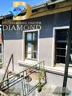 Едноетажна къща в село Момково 1 - storey 85 sq. m. built-up area 2000 sq. m. courtyard | Houses / Villas | Momkovo