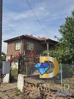 Двуетажна къща с голям двор в село Странско, общ. Димитровград 2 - storey 120 sq. m. built-up area 2100 sq. m. courtyard | Houses / Villas | Stransko