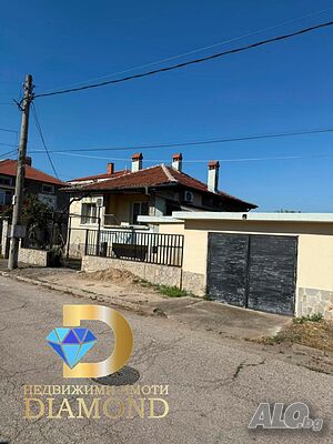 Две къщи в един двор в град Първомай 1 - storey 190 sq. m. built-up area 850 sq. m. courtyard | Houses / Villas | Parvomay