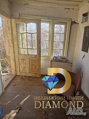 Къща в село Златна ливада, обл. Стара Загора 2 - storey 121 sq. m. built-up area 630 sq. m. courtyard | Houses / Villas | Zlatna livada