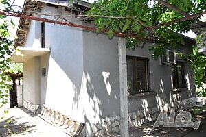 Продава КЪЩА 2 - storey 60 sq. m. built-up area 1100 sq. m. courtyard | Houses / Villas | Dink