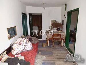 Продажба Къща гр. Плиска 1 - storey 220 sq. m. built-up area 1470 sq. m. courtyard | Houses / Villas | Pliska