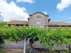 Продажба Къща гр. Плиска 1 - storey 100 sq. m. built-up area 760 sq. m. courtyard | Houses / Villas | Pliska