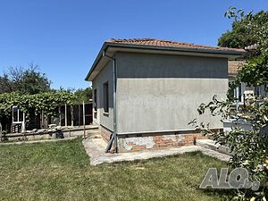 Къща с. Присово 1 - storey 70 sq. m. built-up area 630 sq. m. courtyard | Houses / Villas | Prisovo