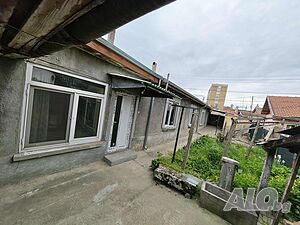 Къща в Центъра на гр. Силистра, на 100м от Дунавската градина, с нов покрив и дограма, 9 стаи 1 - storey 174 sq. m. built-up area 233 sq. m. courtyard | Houses / Villas | Center Silistra