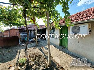 Къща с двор в село Болярско 1 - storey 69 sq. m. built-up area 3460 sq. m. courtyard | Houses / Villas | Bolyarsko