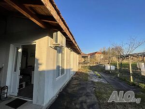 Две къщи в един двор в село Каменово 1 - storey 60 sq. m. built-up area 1800 sq. m. courtyard | Houses / Villas | Kamenovo