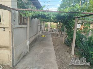 Къща с голям двор в село Съдиево 1 - storey 70 sq. m. built-up area 2000 sq. m. courtyard | Houses / Villas | Sadievo