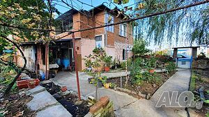 Двуетажна къща в с. Грозден 2 - storey 140 sq. m. built-up area 1000 sq. m. courtyard | Houses / Villas | Grozden