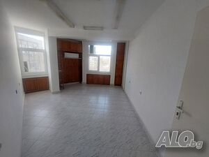 Адвокатска кантора под наем Office 23 sq. m. Intermediate floor | Shops, Offices | Tsentar Yambol